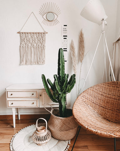 Bohemian room with natural colors