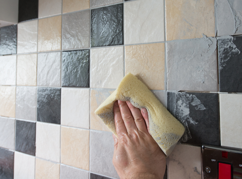 Cleaning grout haze